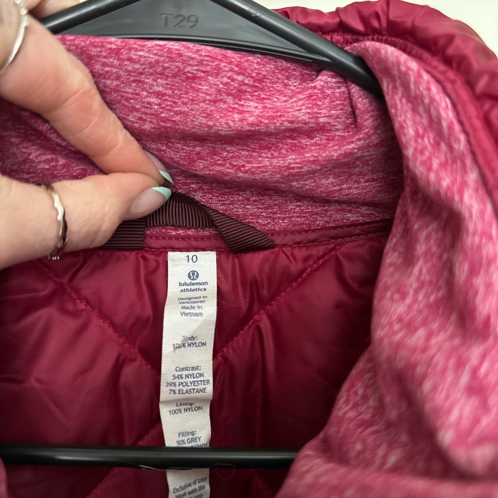 Lululemon Down For A Run Vest - Picture 4 of 4
